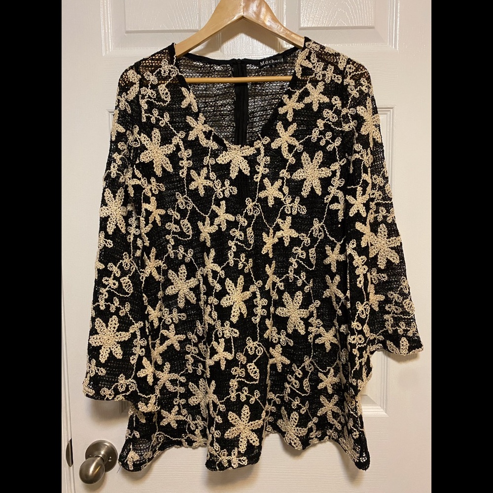 Black and white flower sweater